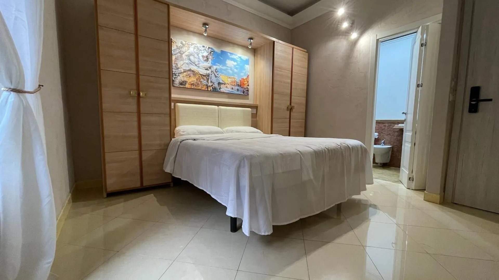 Guest House Spqr Suite Roma 0*,  Italia